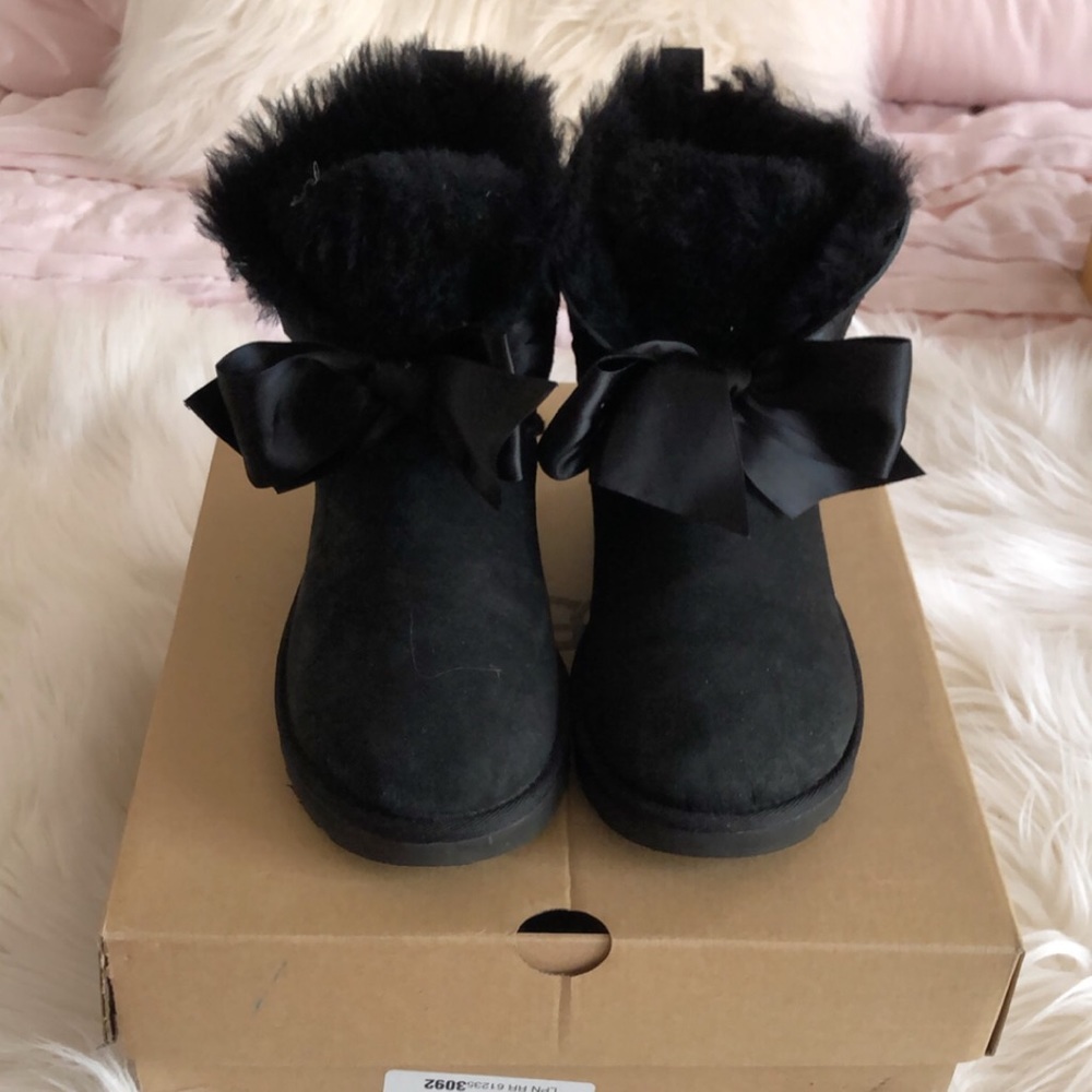 Ugg Gita Bow Mini